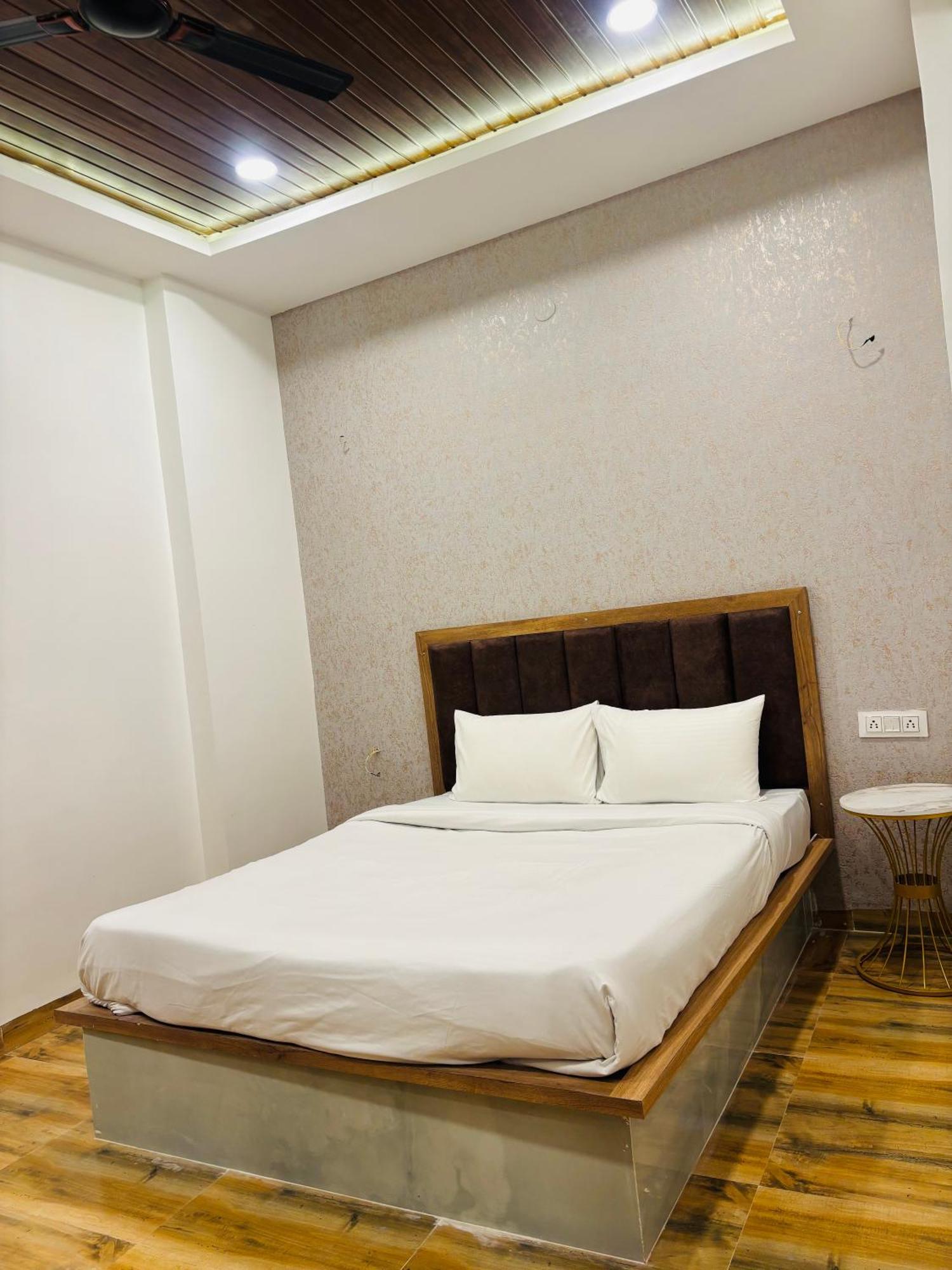 Hotel Vedicvista Indore Exterior foto